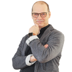 DanKuechen_Kuechen_kaufen_Moebel_kaufen_Kuechenstudio_Moebelstudio_Feldbach_Graz-Umgebung_Portrait_Gross_skaliert-e1739450648882